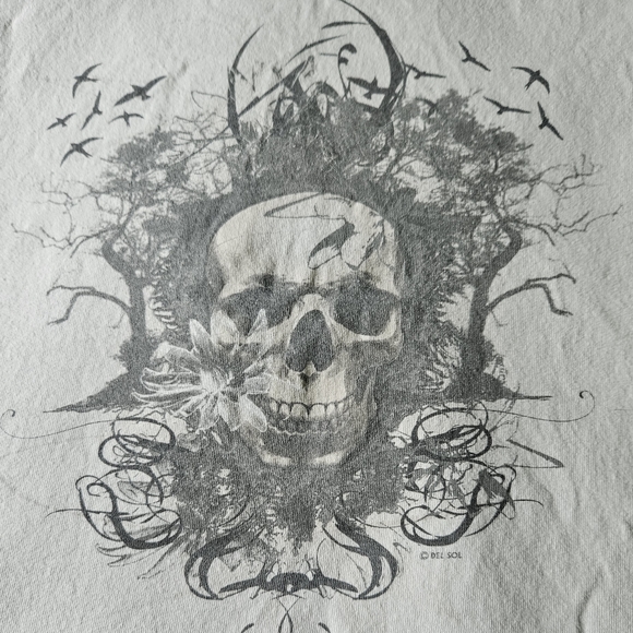 128) Sun activated color changing shirt from Roatan - Picture 2 of 6